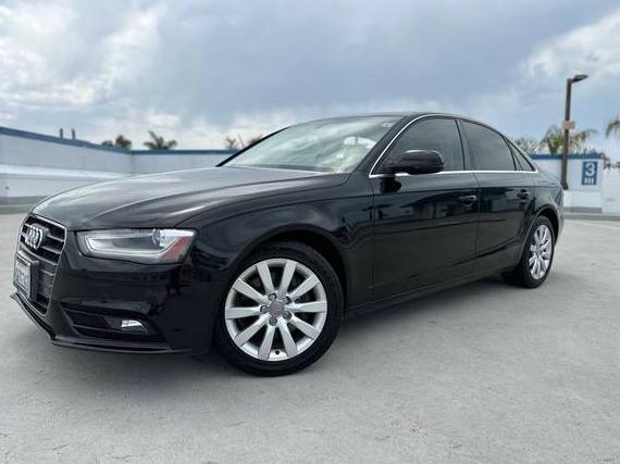 AUDI A4 2013 WAUAFAFL4DA055302 image