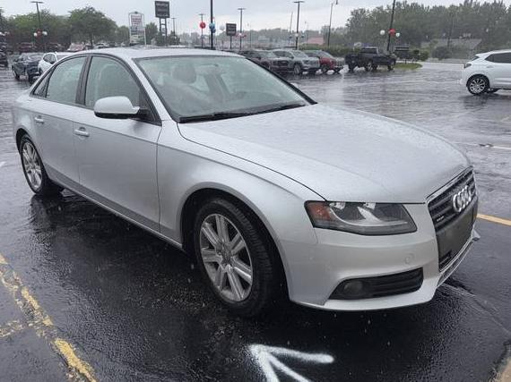 AUDI A4 2010 WAUBFAFL8AN065288 image