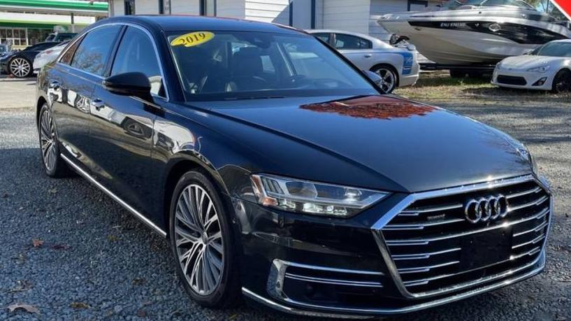 AUDI A8 2019 WAU8DAF8XKN003324 image