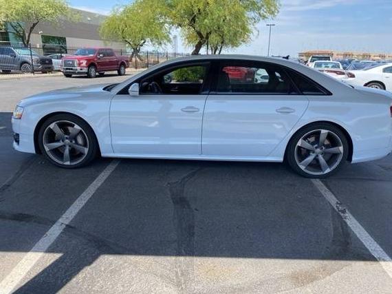 AUDI A8 2018 WAU44AFD4JN000705 image