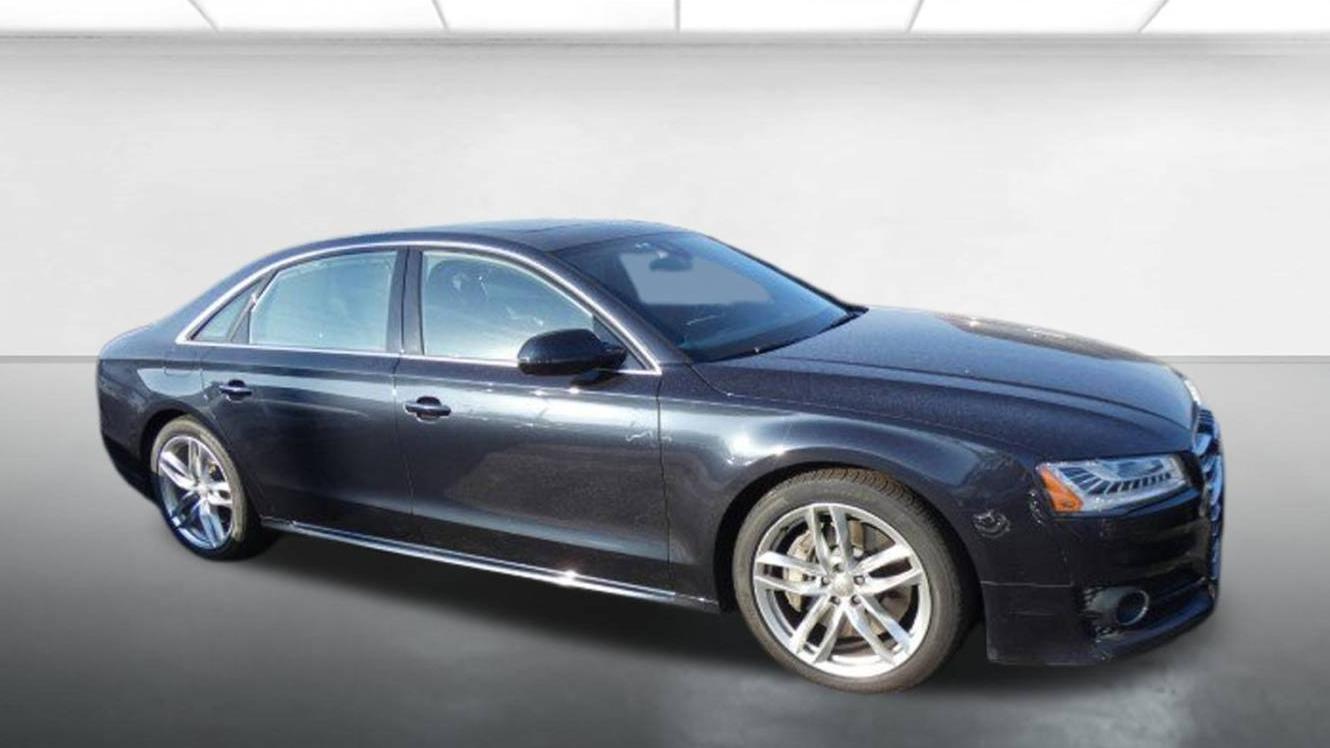 AUDI A8 2017 WAU43AFDXHN001225 image