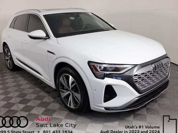 AUDI Q8 2024 WA15AAGE0RB025860 image AUDI Q8 2024 WA15AAGE0RB025860 image
