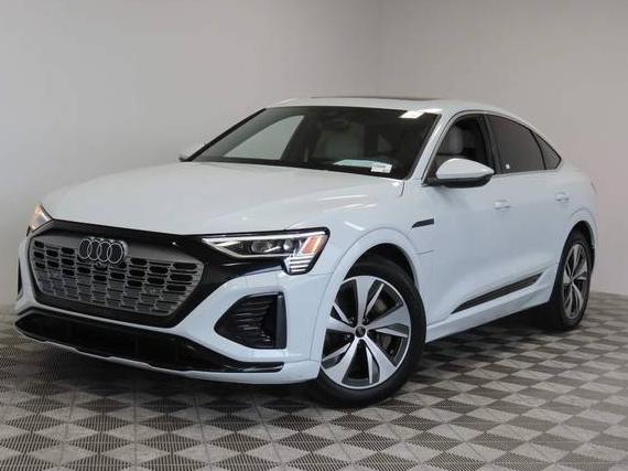 AUDI Q8 2024 WA1BAAGE8RB022806 image AUDI Q8 2024 WA1BAAGE8RB022806 image