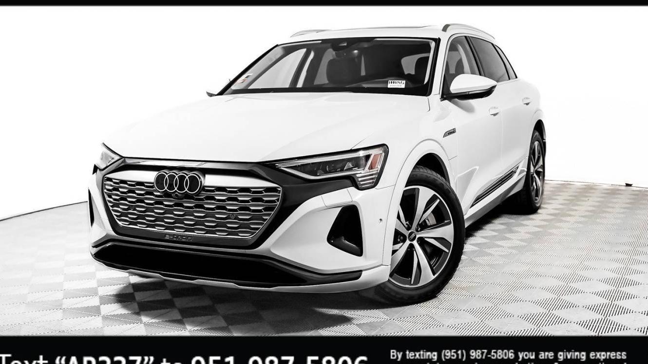 AUDI Q8 2024 WA16AAGE2RB049551 image