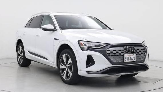 AUDI Q8 2024 WA15AAGE7RB023636 image