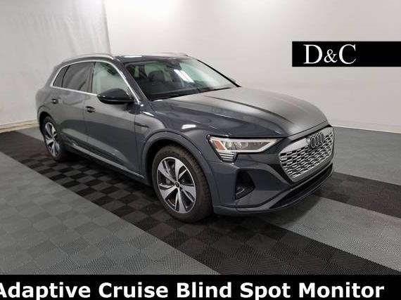 AUDI Q8 2024 WA14AAGE6RB040777 image