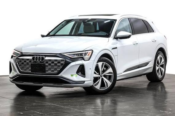 AUDI Q8 2024 WA15AAGE0RB006600 image AUDI Q8 2024 WA15AAGE0RB006600 image