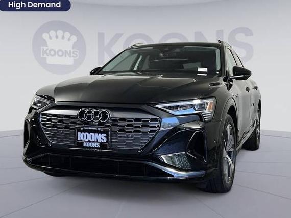 AUDI Q8 2024 WA15AAGE2RB016951 image AUDI Q8 2024 WA15AAGE2RB016951 image