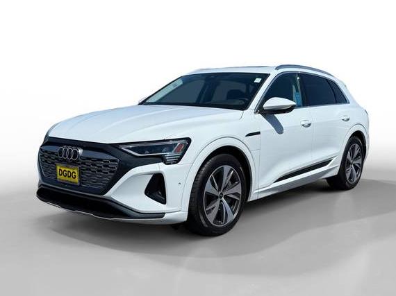 AUDI Q8 2024 WA16AAGEXRB049071 image AUDI Q8 2024 WA16AAGEXRB049071 image