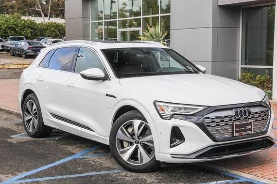 AUDI Q8 2024 WA15AAGE8RB036508 image AUDI Q8 2024 WA15AAGE8RB036508 image