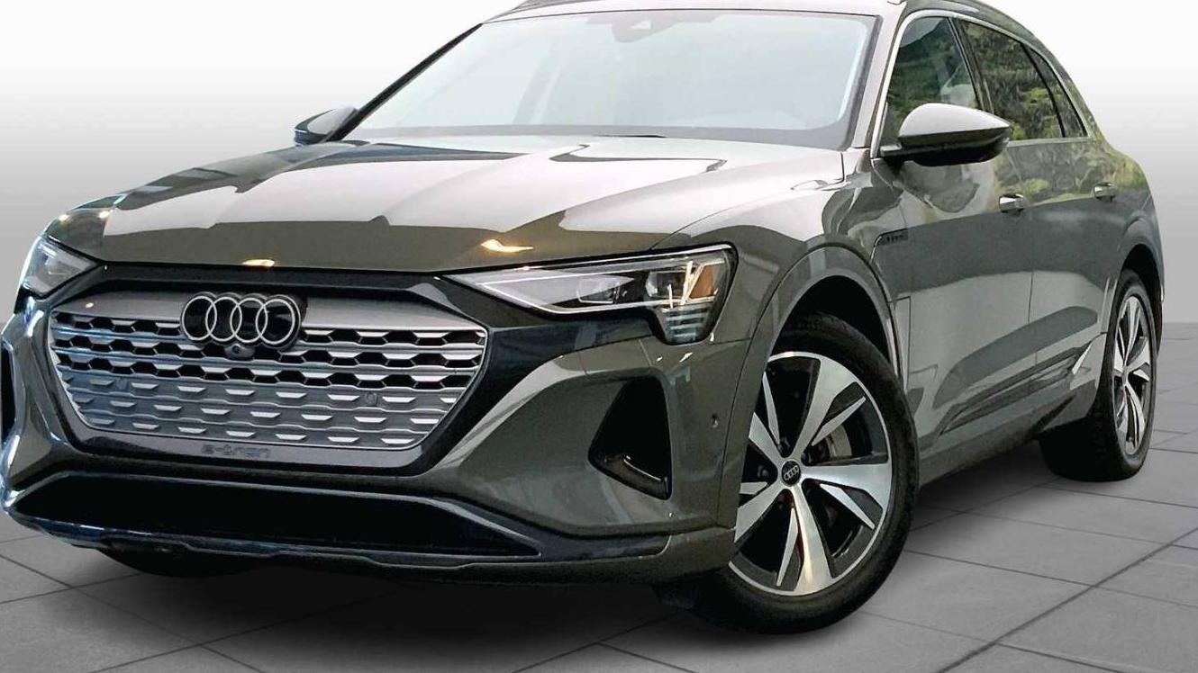 AUDI Q8 2024 WA15AAGE6RB040623 image