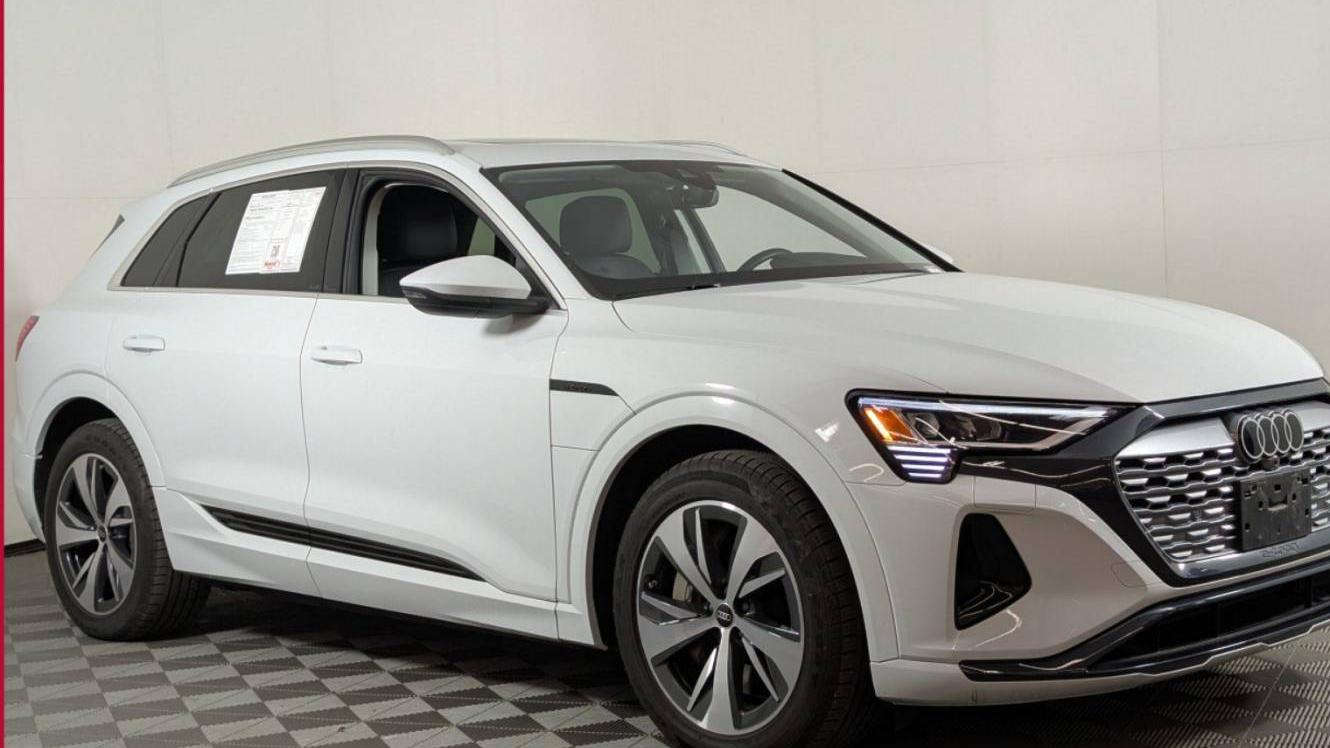 AUDI Q8 2024 WA14AAGE7RB054638 image