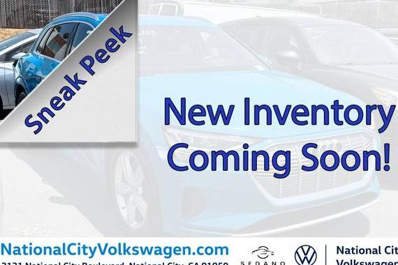 AUDI E-TRON 2019 WA1VAAGE7KB021052 image