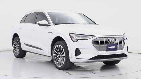 AUDI E-TRON 2019 WA1VAAGE4KB024975 image