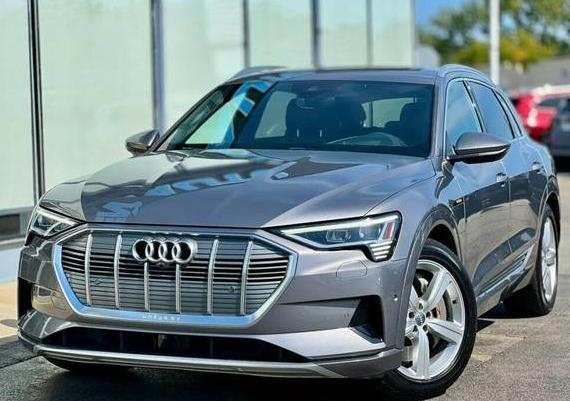 AUDI E-TRON 2019 WA1VABGE0KB018029 image