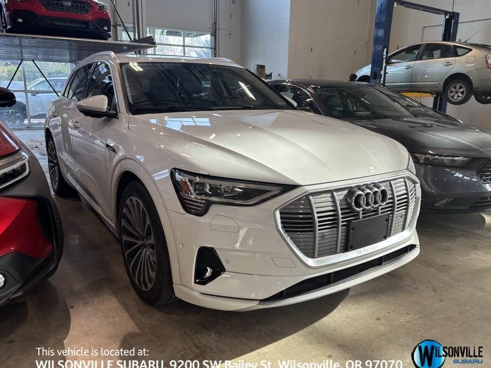 AUDI E-TRON 2019 WA1VAAGE6KB023777 image