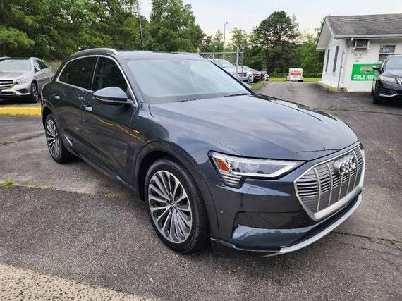 AUDI E-TRON 2019 WA1VABGE7KB024619 image