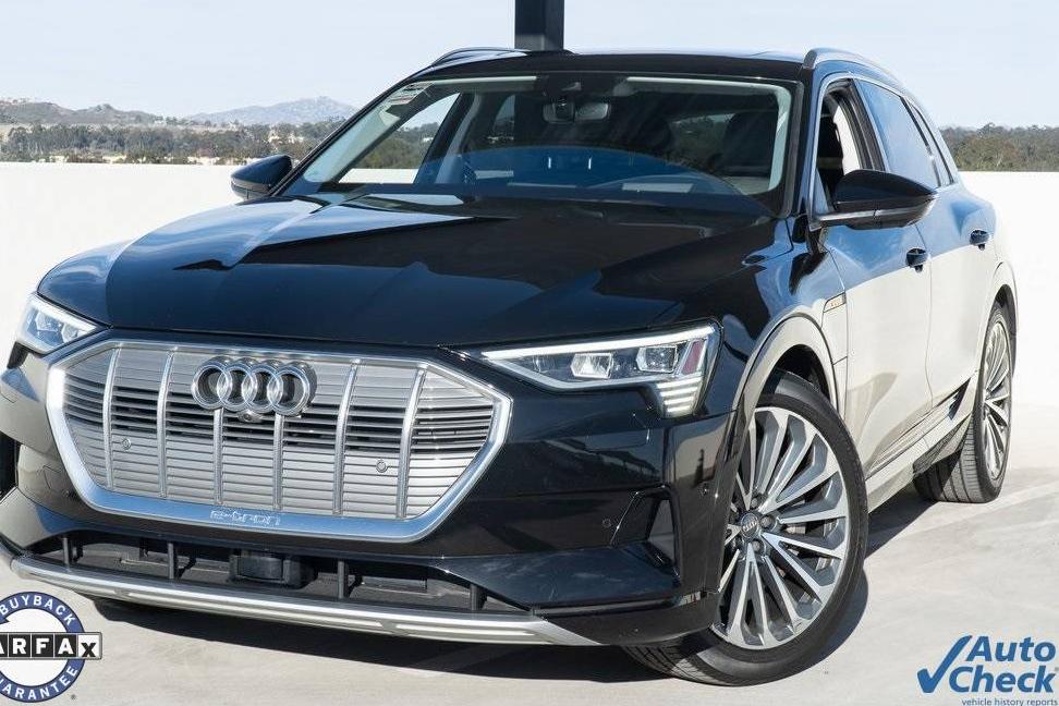 AUDI E-TRON 2019 WA1VABGE8KB010986 image