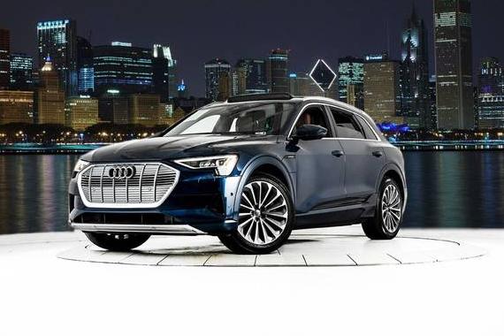 AUDI E-TRON 2019 WA1VABGE3KB021376 image