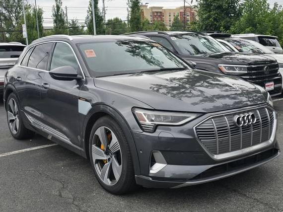 AUDI E-TRON 2019 WA1VAAGE5KB006811 image