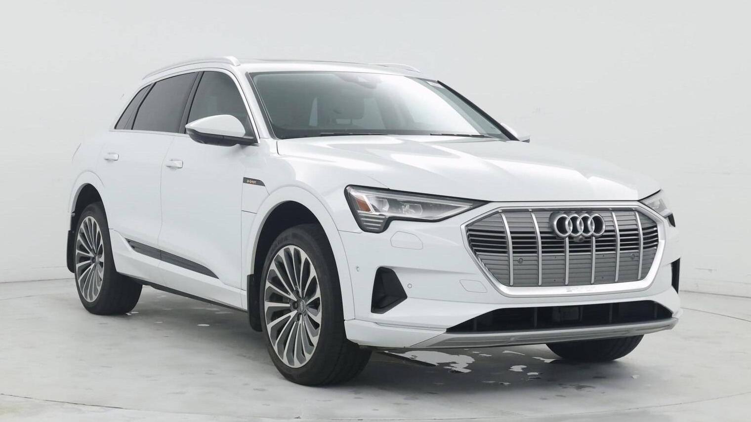 AUDI E-TRON 2019 WA1VABGE3KB012550 image