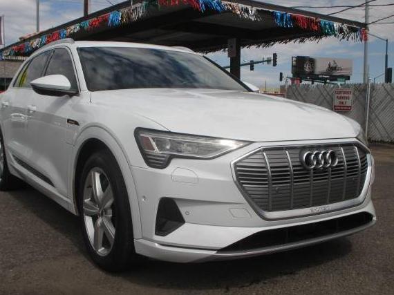 AUDI E-TRON 2019 WA1LAAGE2KB020026 image