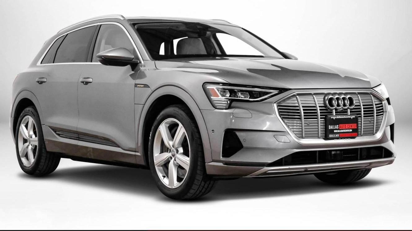 AUDI E-TRON 2019 WA1VAAGE2KB017779 image