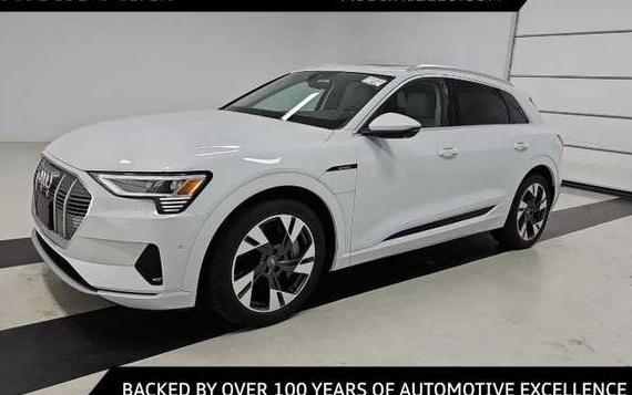 AUDI E-TRON 2021 WA1LAAGE8MB002830 image