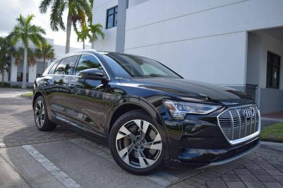 AUDI E-TRON 2022 WA1AAAGE1NB005125 image