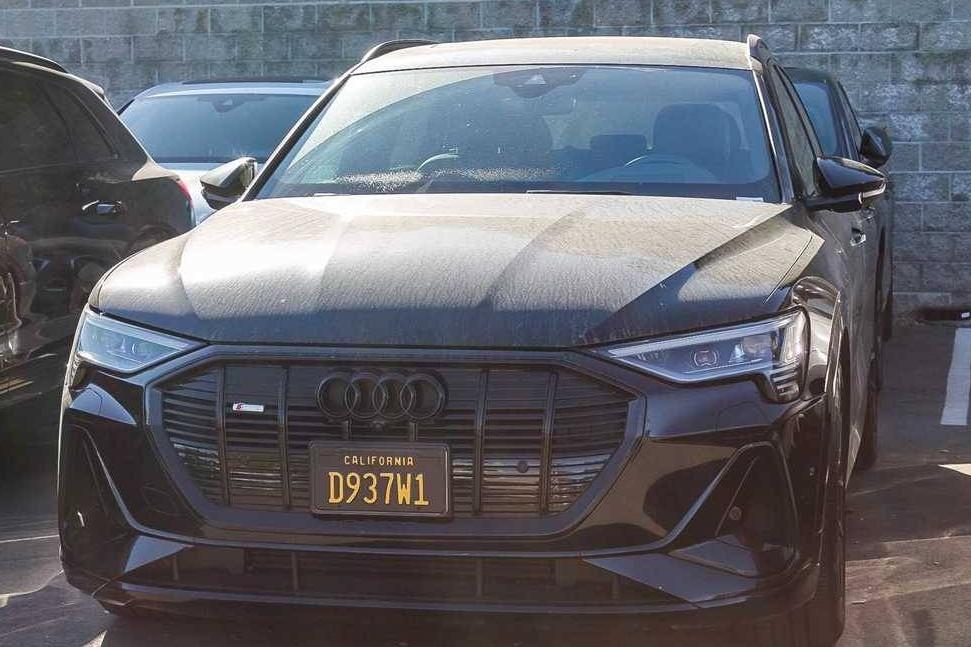 AUDI E-TRON 2022 WA1VABGE6NB015446 image