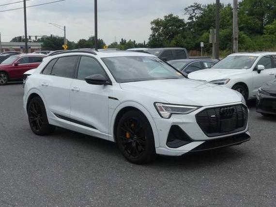 AUDI E-TRON 2022 WA1VABGEXNB019581 image