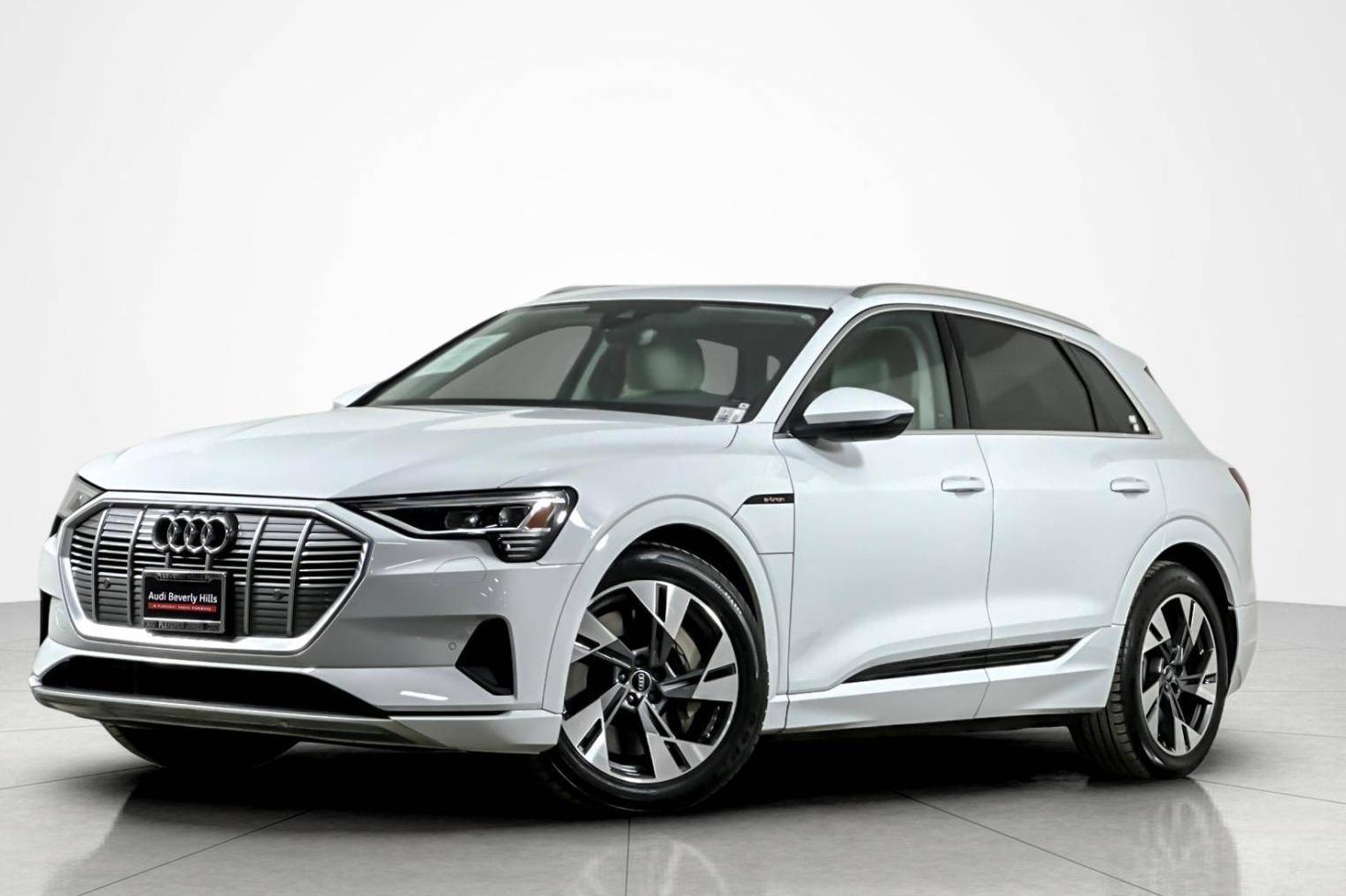 AUDI E-TRON 2022 WA1AAAGE5NB019688 image