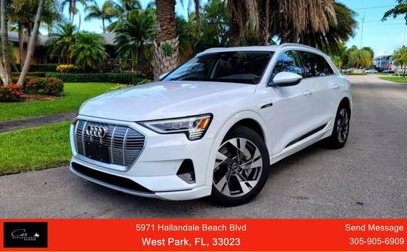 AUDI E-TRON 2022 WA1AAAGE8NB004733 image