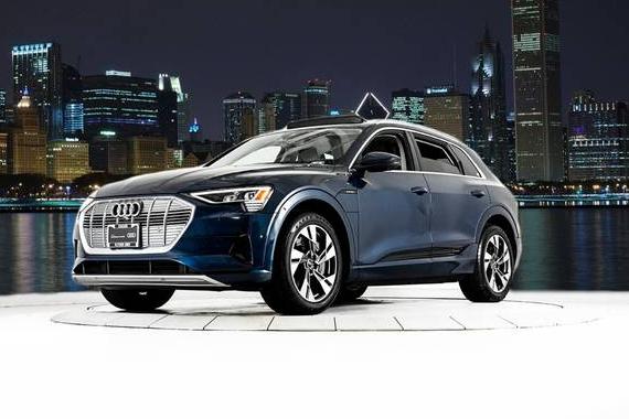 AUDI E-TRON 2022 WA1LAAGE4NB011185 image