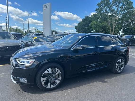 AUDI E-TRON 2022 WA1LAAGE5NB007730 image