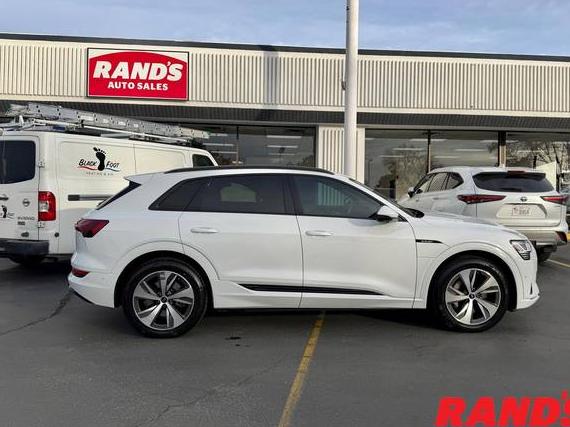 AUDI E-TRON 2022 WA1AAAGE2NB014741 image AUDI E-TRON 2022 WA1AAAGE2NB014741 image