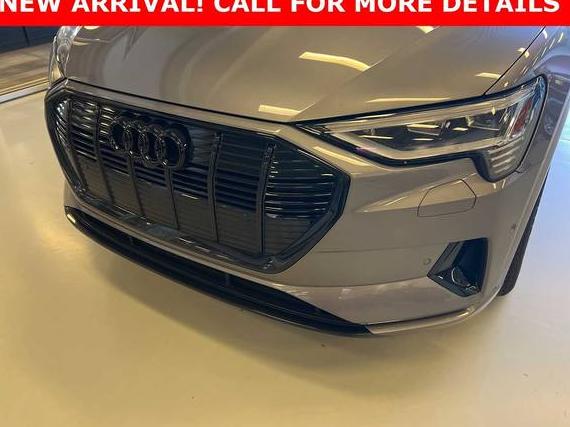 AUDI E-TRON 2022 WA1LAAGE2NB034366 image