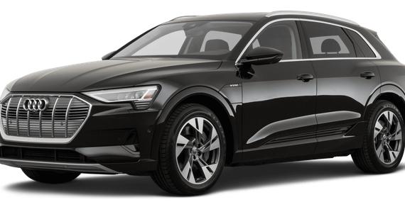 AUDI E-TRON 2022 WA1AAAGE0NB004550 image