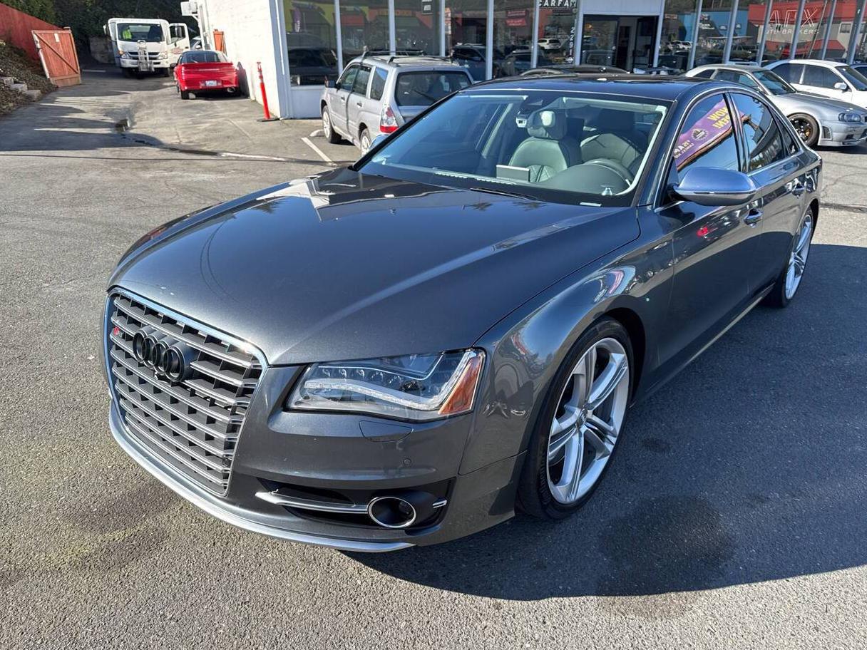 AUDI S8 2013 WAUD2AFD0DN015650 image