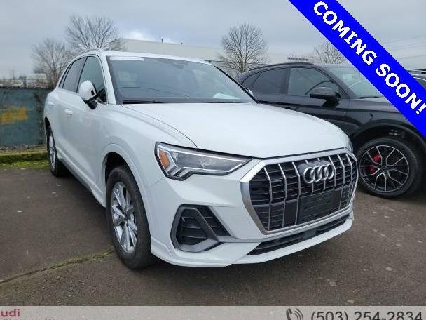 AUDI Q3 2023 WA1DECF33P1105748 image