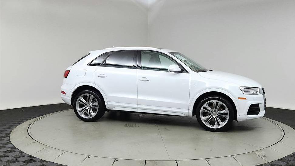 AUDI Q3 2016 WA1EFCFS2GR010690 image