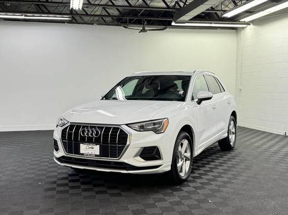 AUDI Q3 2019 WA1AECF3XK1084215 image