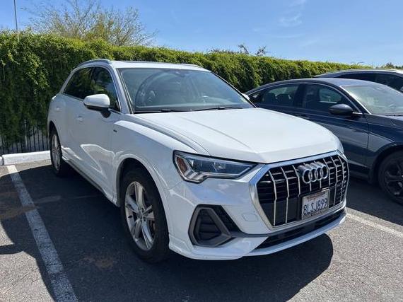 AUDI Q3 2019 WA1EECF36K1071060 image