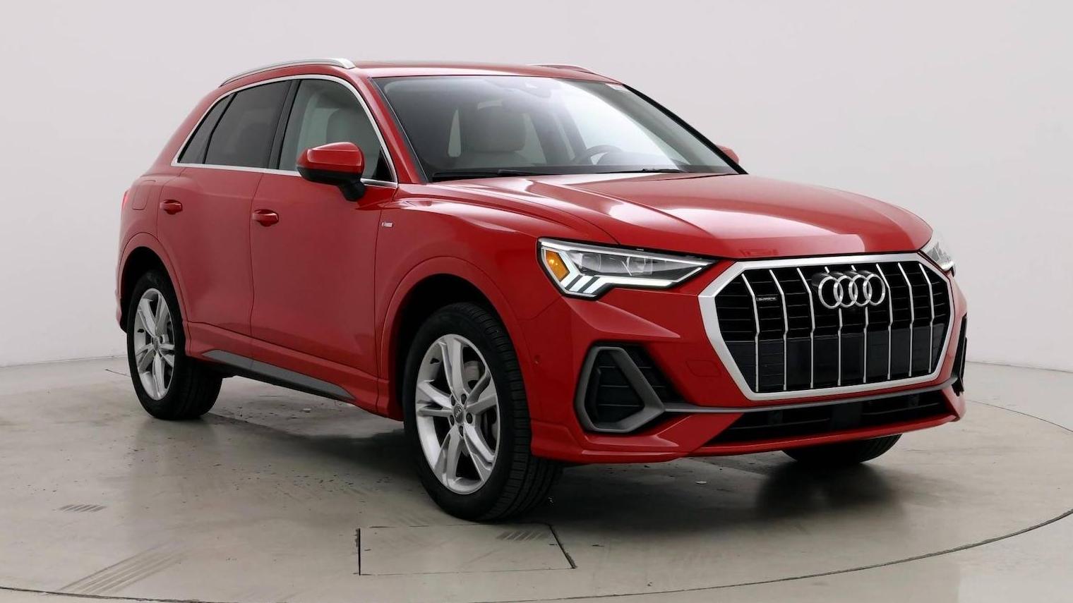 AUDI Q3 2019 WA1FECF32K1074848 image