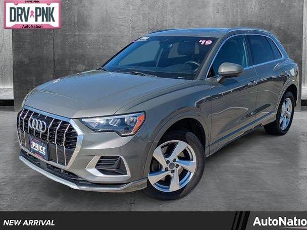 AUDI Q3 2019 WA1AECF30K1077581 image