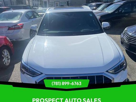 AUDI Q3 2019 WA1EECF39K1073174 image