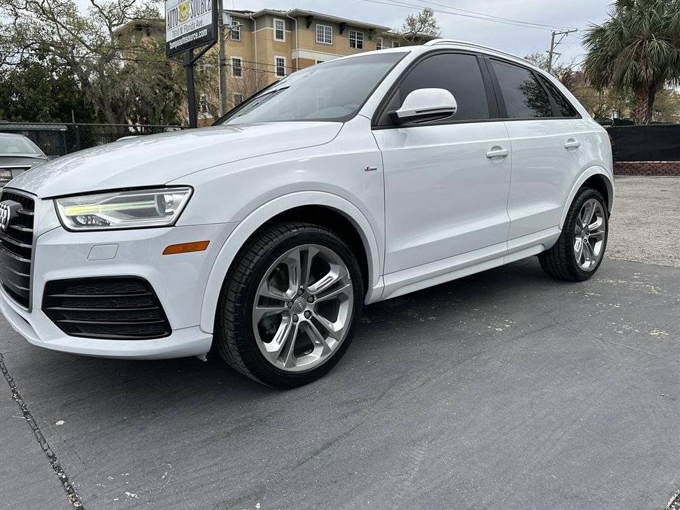 AUDI Q3 2018 WA1BCCFS9JR026551 image