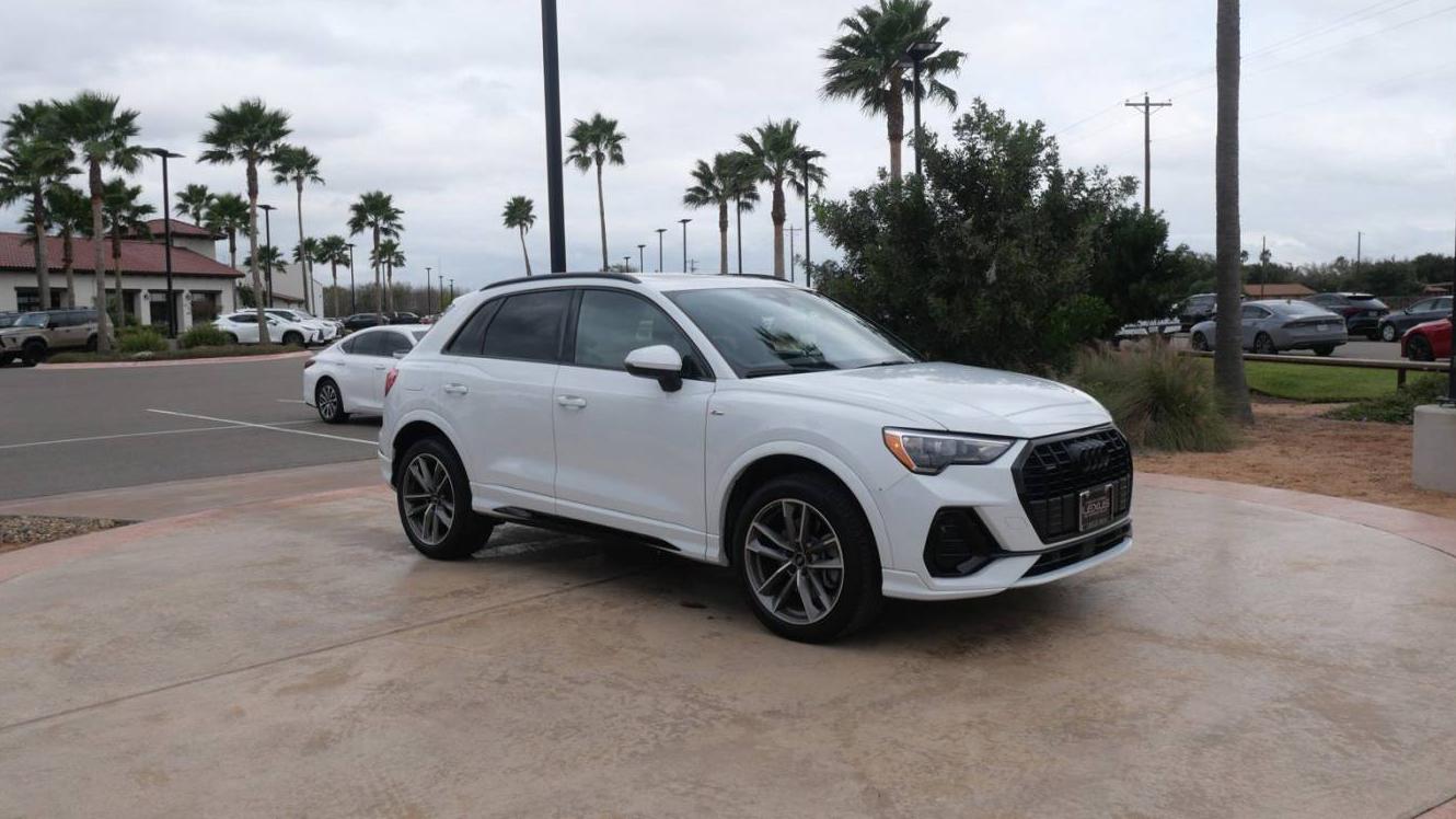 AUDI Q3 2021 WA1DECF38M1080681 image