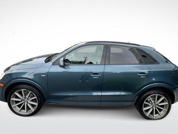 AUDI Q3 2017 WA1GCCFS7HR008632 image
