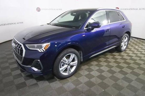 AUDI Q3 2024 WA1EECF32R1113556 image